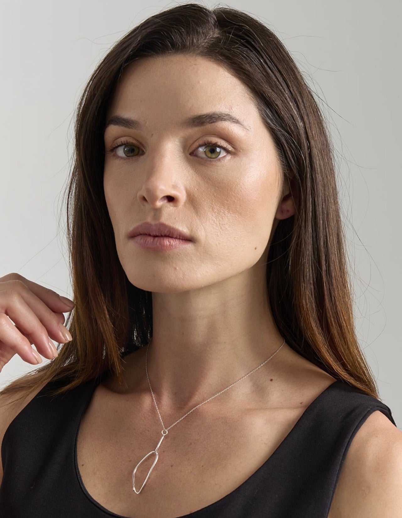 Dije Oval Irregular Liso